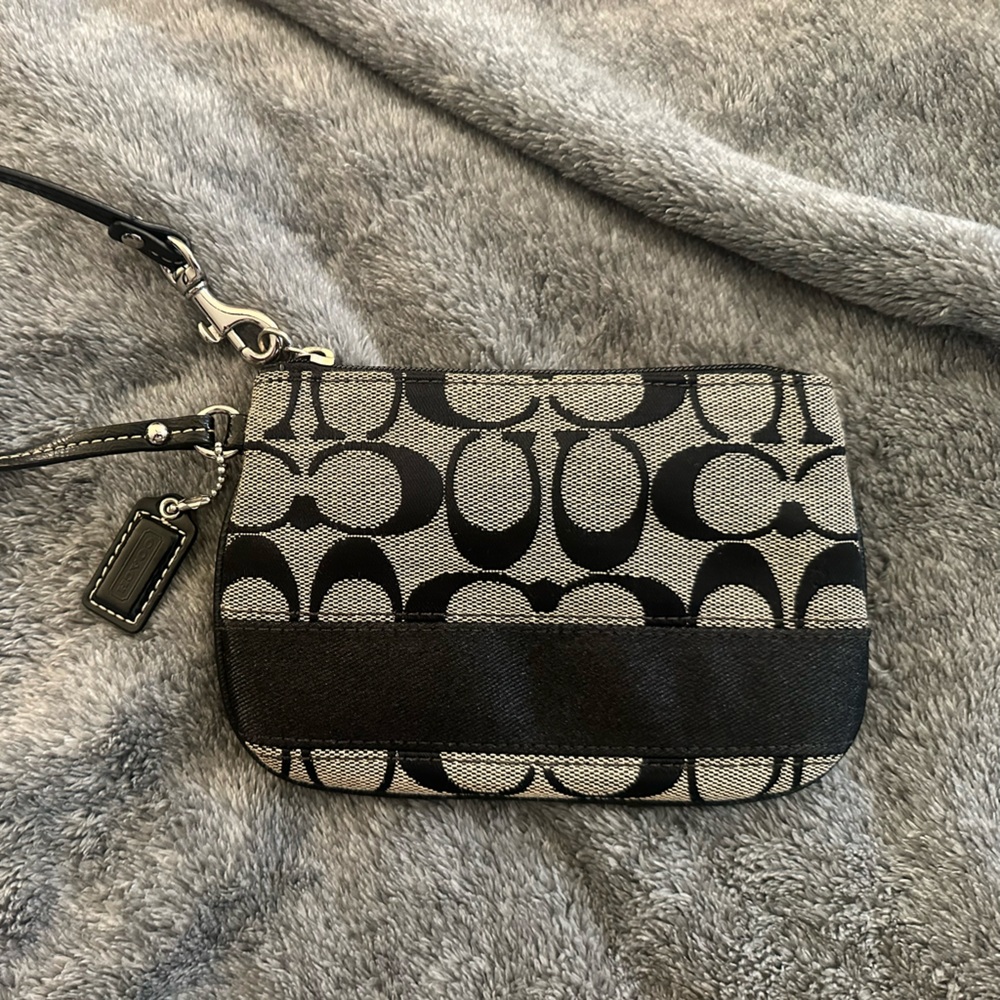 Coach signature Wristlet
